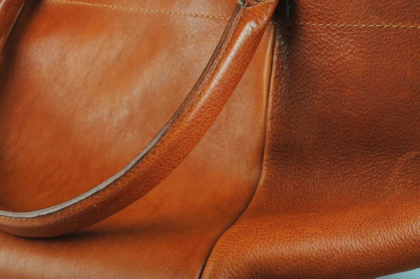 Collection Grained Leather Tote Bag — Essential