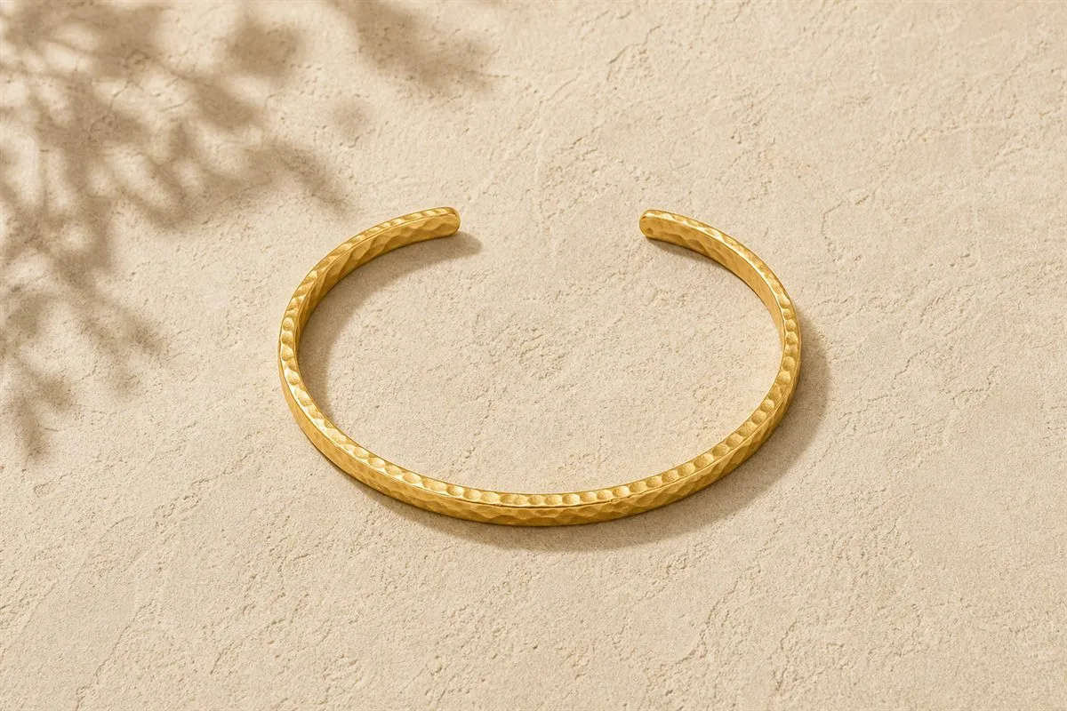 Collection Bracelet Jonc Martelé Doré — Series 08